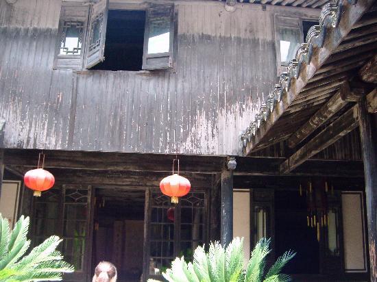 Photos of Gutai Door of Shaoxing