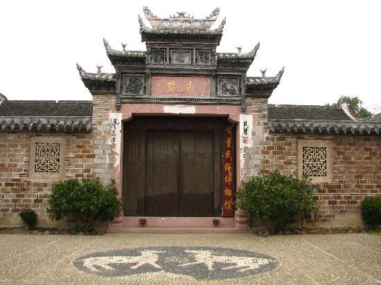 Photos of Qiantong Ancient Town