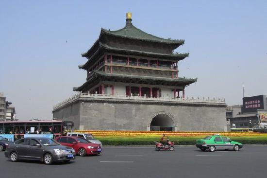 Photos of Xi′an Bell Tower