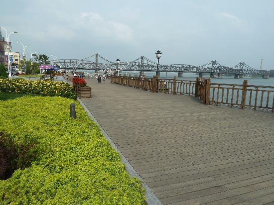 Photos of Yalu River Park